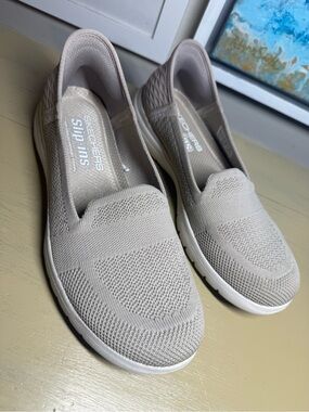 Skechers On-the-Go Flex Radiant Sloane Slip-Ins Knit Sneakers Taupe
